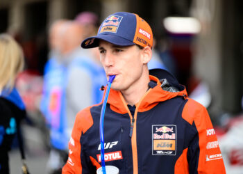 MotoGP: Acosta defende regresso a tempo inteiro de Pol Espargaró