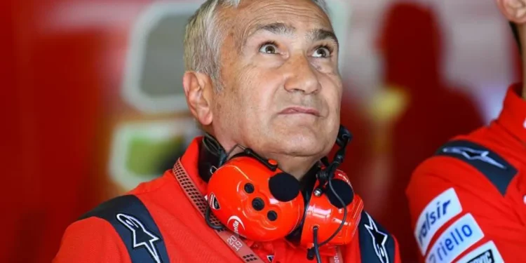 MotoGP: Davide Tardozzi admite ‘conversas’ com outros pilotos
