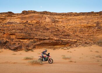 Dakar 2026: ‘Hat-trick’ da Honda com vitória de Schareina na etapa 4