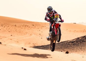 Dakar 2026: Adrien Van Beveren vence etapa 10; Sanders sofre queda
