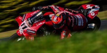 WSBK: Nicolò Bulega domina primeiro dia de testes na Austrália