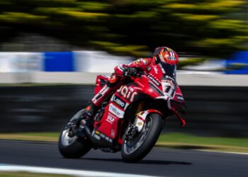 WSBK: Bulega continua a dominar nos testes na FP3 em Phillip Island