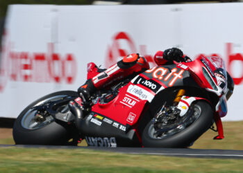 WSBK – Bulega domina treinos livres em Phillip Island
