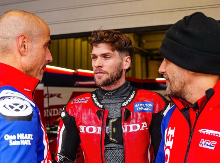 WSBK: Jake Dixon com melhorias mas com ‘bastante dor’