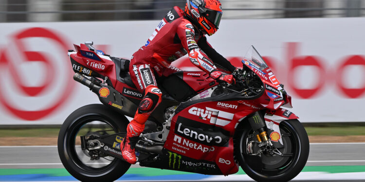 BMW Easy Race renova com Ivo Lopes