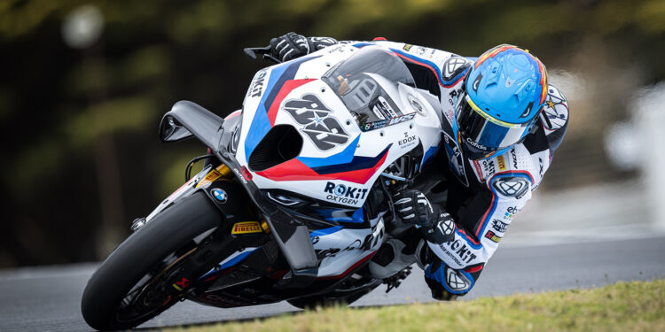 WSSP Austrália- Masia na pole à frente do herói local Bayliss