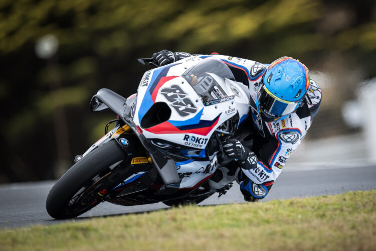 WSSP Austrália- Masia na pole à frente do herói local Bayliss