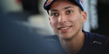 MotoGP: Toprak Razgatlioglu acredita que Bulega seria ‘melhor’ em Sepang