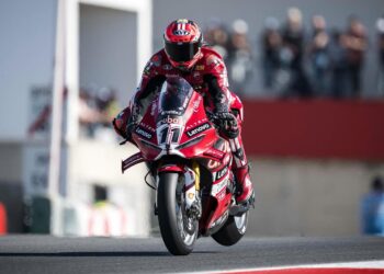 WSBK: Nicolò Bulega vence Superpole Race; Oliveira 3º e arranca da primeira linha para a Corrida 2