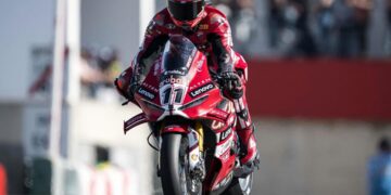 WSBK: Nicolò Bulega vence Superpole Race; Oliveira 3º e arranca da primeira linha para a Corrida 2