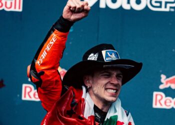 MotoGP: Marco Bezzecchi bateu não um, mas dois recordes no GP das Américas