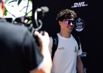 MotoGP: Fermín Aldeguer está ‘melhor em cima da moto do que a andar’