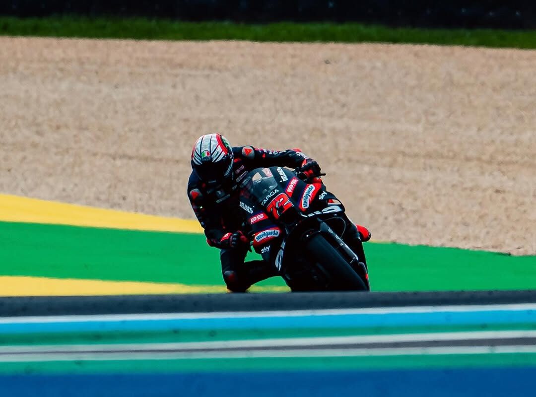 MotoGP: Marco Bezzecchi e Fabio Di Giannantonio na Q2; Diogo Moreira arranca de 14º no GP do Brasil thumbnail