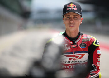 MotoGP: Cecchinello afirma que Honda tem controlo absoluto sobre Diogo Moreira