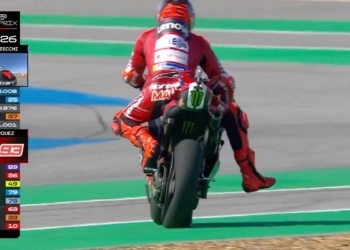 MotoGP: Inédito! Marc Márquez sofre furo no pneu traseiro