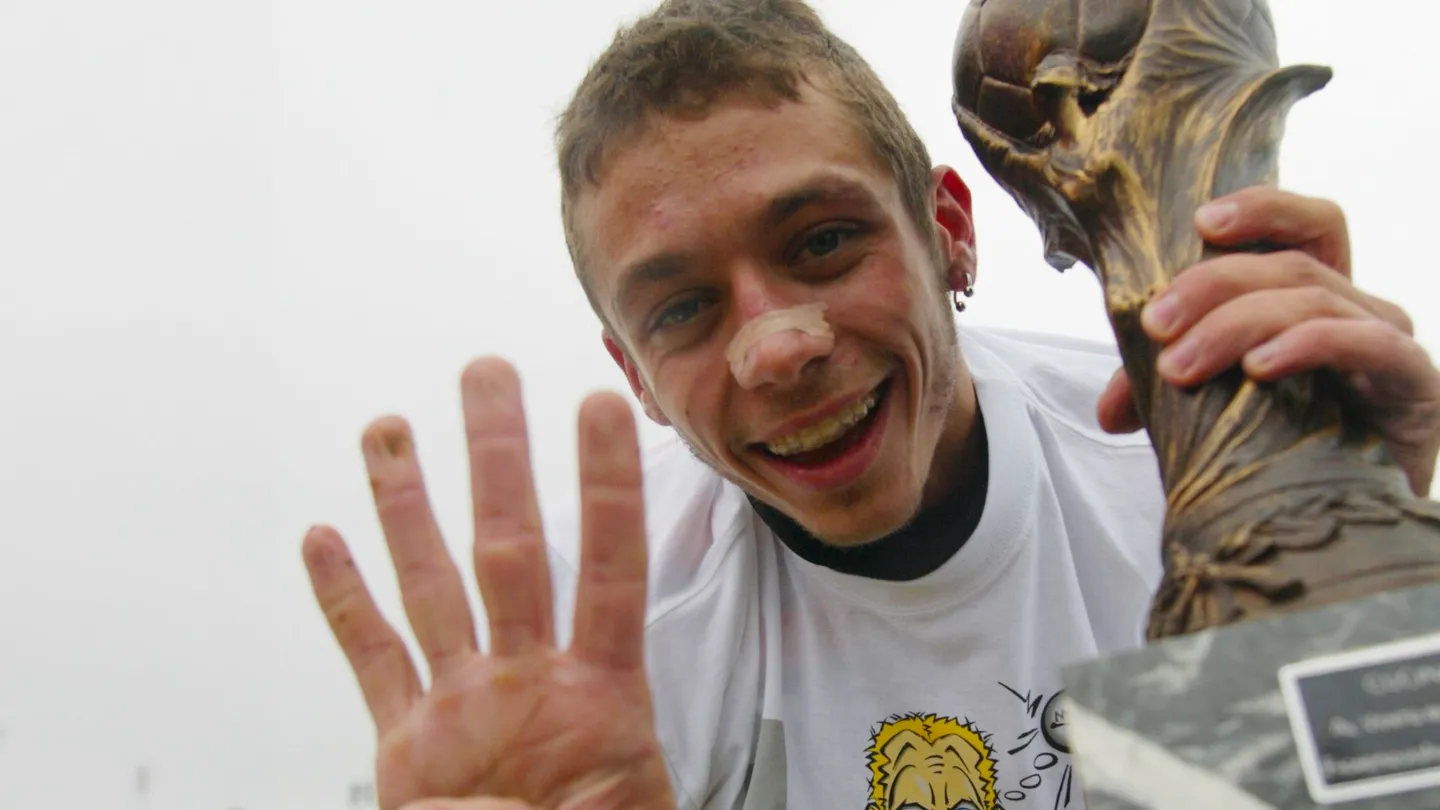 MotoGP: Recordar, Valentino Rossi campeão do mundo no Brasil na ‘nova’ era a quatro tempos thumbnail