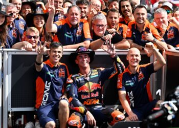 MotoGP: KTM treme perante o futuro incerto de Acosta ‘Não gosto de o ver a falar com outras pessoas’