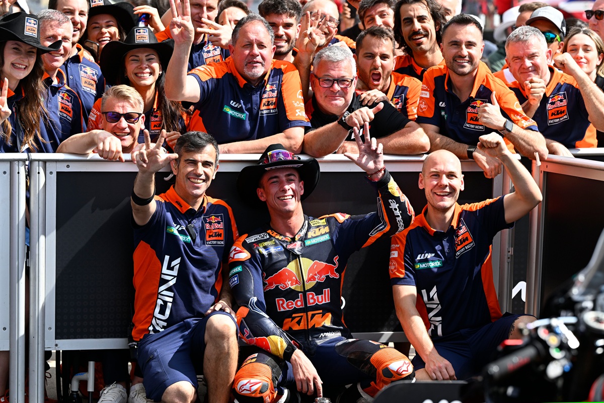 MotoGP: KTM treme perante o futuro incerto de Acosta ‘Não gosto de o ver a falar com outras pessoas’ thumbnail