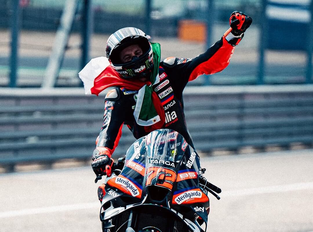 MotoGP: Simply the Bezz! Bezzecchi junta-se a uma lista de grandes lendas como Rossi, Doohan… thumbnail