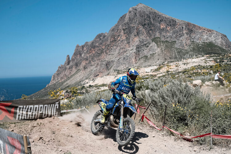 Mundial Enduro – Começo no calor da Sicília