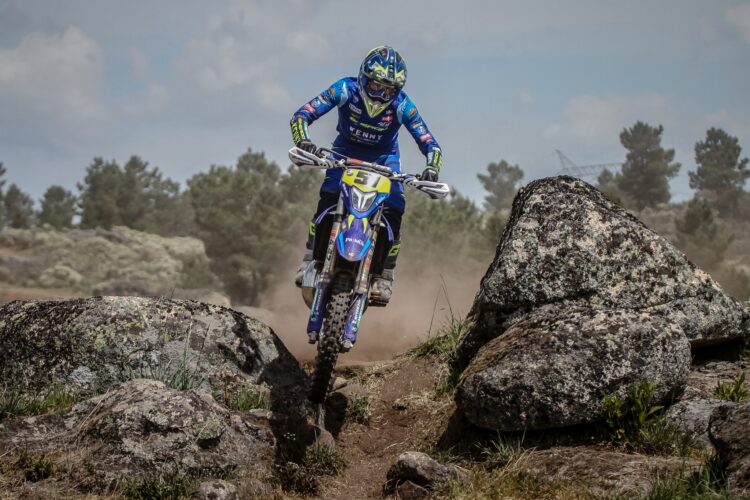 CN Enduro: Julien Roussaly domina em Armamar