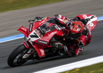 WSBK – Oliveira e Petrucci com quedas no TL1 de Assen