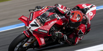 WSBK – Oliveira e Petrucci com quedas no TL1 de Assen