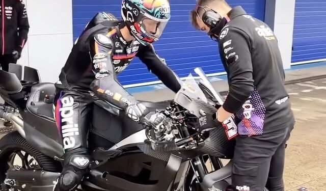 MotoGP: Aprilia testa pela primeira vez a sua moto de 850cc para 2027