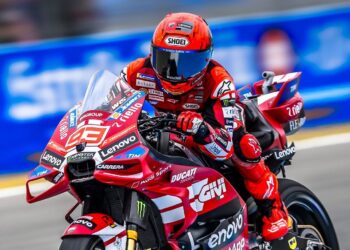 MotoGP: Marc Márquez cai mas vence corrida Sprint de loucos!