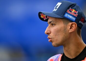 MotoGP: Razgatlioglu luta para se adaptar com Dovizioso a surgir como peça-chave