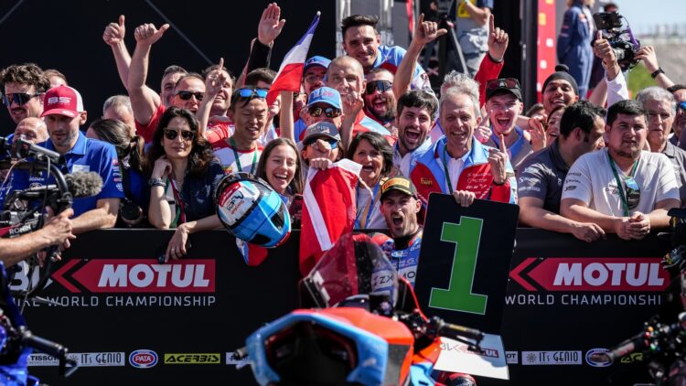 WSBK – A incrível estreia da ZXMoto
