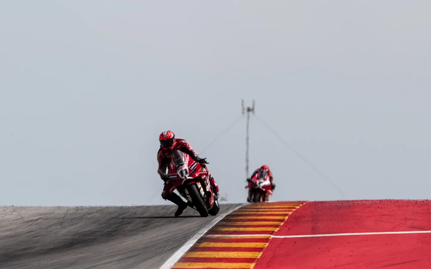 WSBK: Já são 21! Nicolò Bulega vence Corrida 2 em Aragão thumbnail