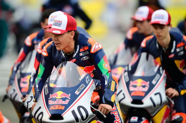 MotoGP: Red Bull Rookies Cup, Afonso Almeida penalizado quando rodava em 13º em Le Mans