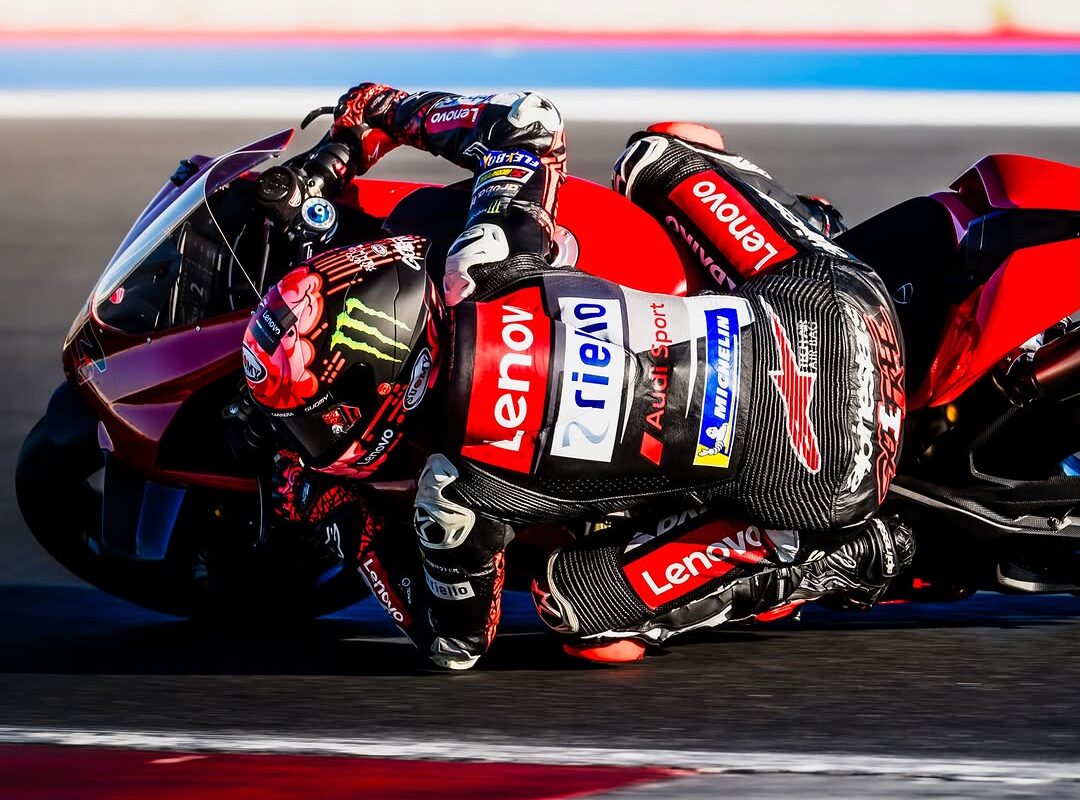 MotoGP: Misano dá boas notícias à Ducati, Bagnaia já roda em ritmo impressionante thumbnail