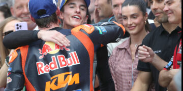 MotoGP: Acosta admite ‘partilhar box com Marc Márquez seria um sonho de criança’