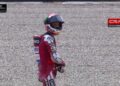 MotoGP: Inédito! Segunda bandeira vermelha em Catalunha devido a queda de três pilotos na curva 1