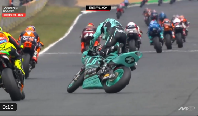 MotoGP: Moto2, bandeira vermelha após queda violenta de Fernando Navarro