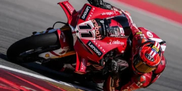WSBK: Nicolò Bulega imparável faz a Pole Position em Aragão