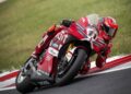 WSBK: Nicolò Bulega voa em Most e conquista pole dominante na Superpole