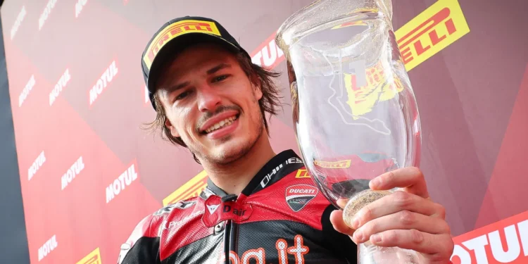 WSBK: Bulega em destaque num fim de semana repleto de recordes em Most