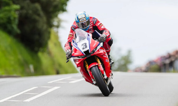 Ilha de Man – Dean Harrison vence SBK