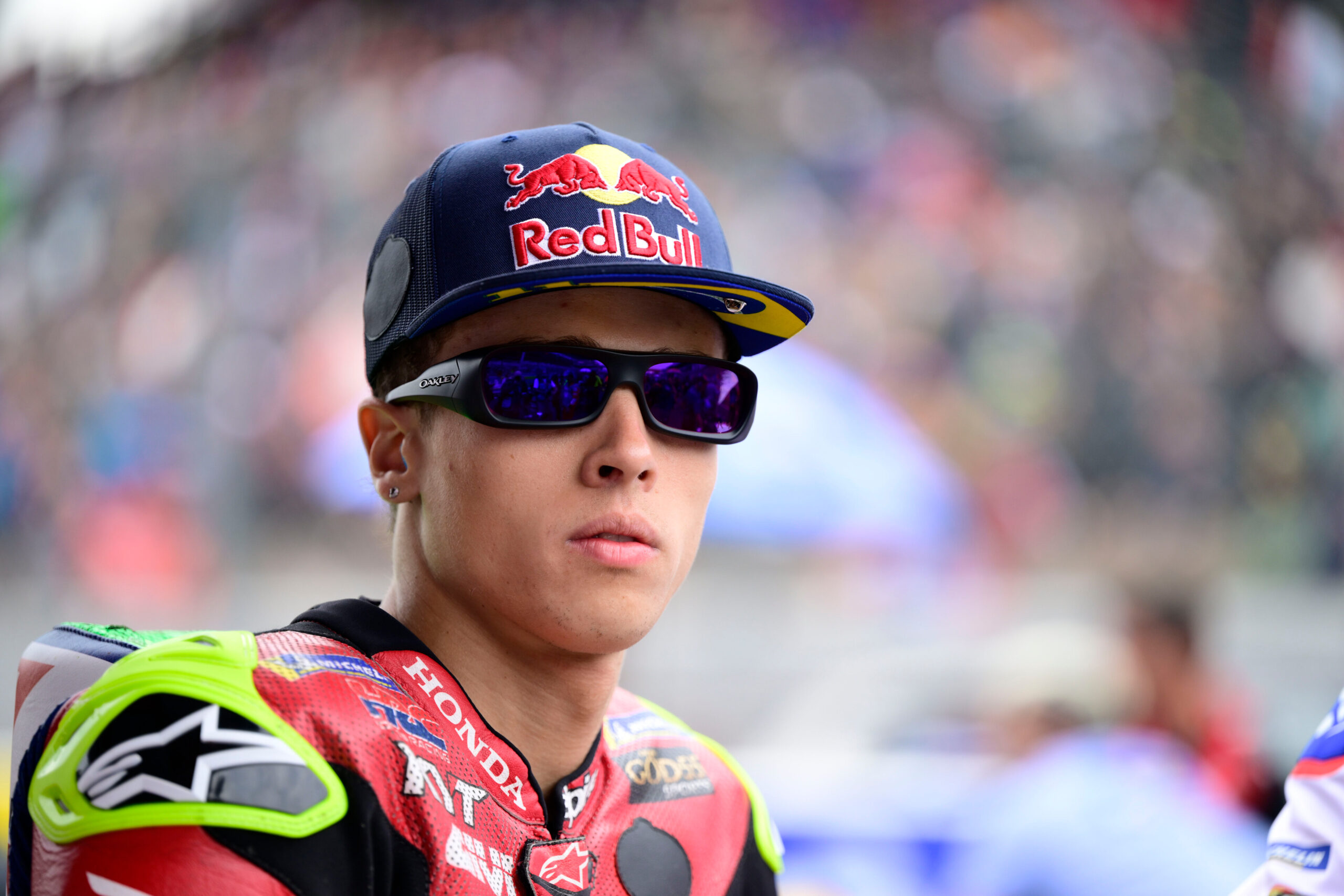 MotoGP: Diogo Moreira abalado com acidentes na Catalunha ‘não quis olhar sequer para a televisão’ thumbnail
