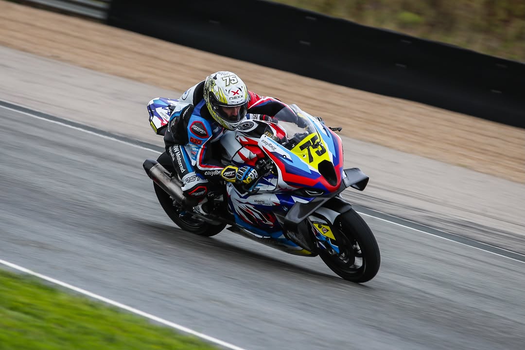 ESBK: Ivo Lopes em grande vence corrida 2 em Navarra thumbnail