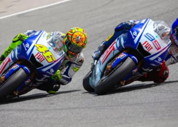 MotoGP: Recordar, a ultrapassagem impossível de Rossi a Lorenzo