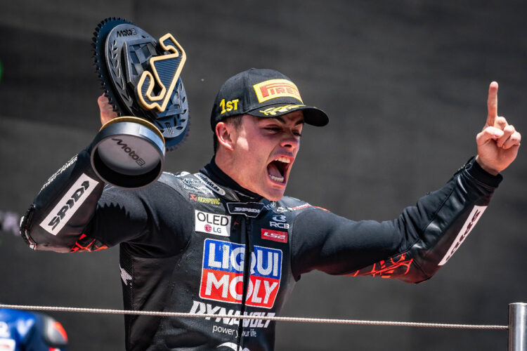 FIM Moto Junior – Calor dentro e fora da pista em Barcelona