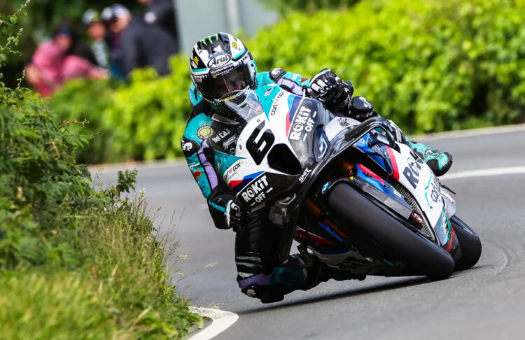 Ilha de Man – Michael Dunlop perto das 100 corridas