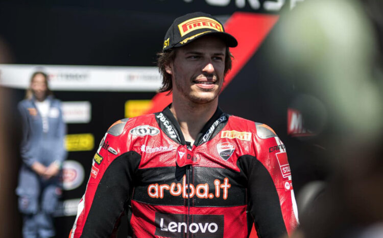 Nova Ducati 850 para MotoGP mostra potencial