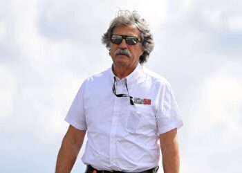 MotoGP: Paolo Simoncelli critica situação em pista: “Linha entre espetáculo e drama é muito fina”