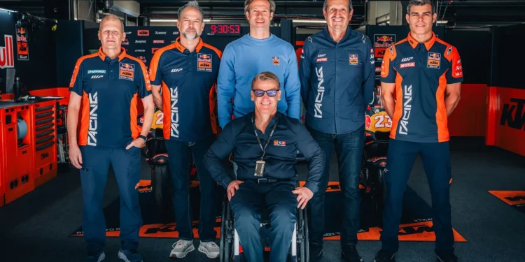 MotoGP: Oficial! Tech3 e KTM continuam juntas a partir de 2027