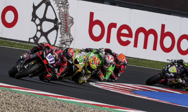 WSPB – Matteo Vannucci recupera para vencer na Aprilia